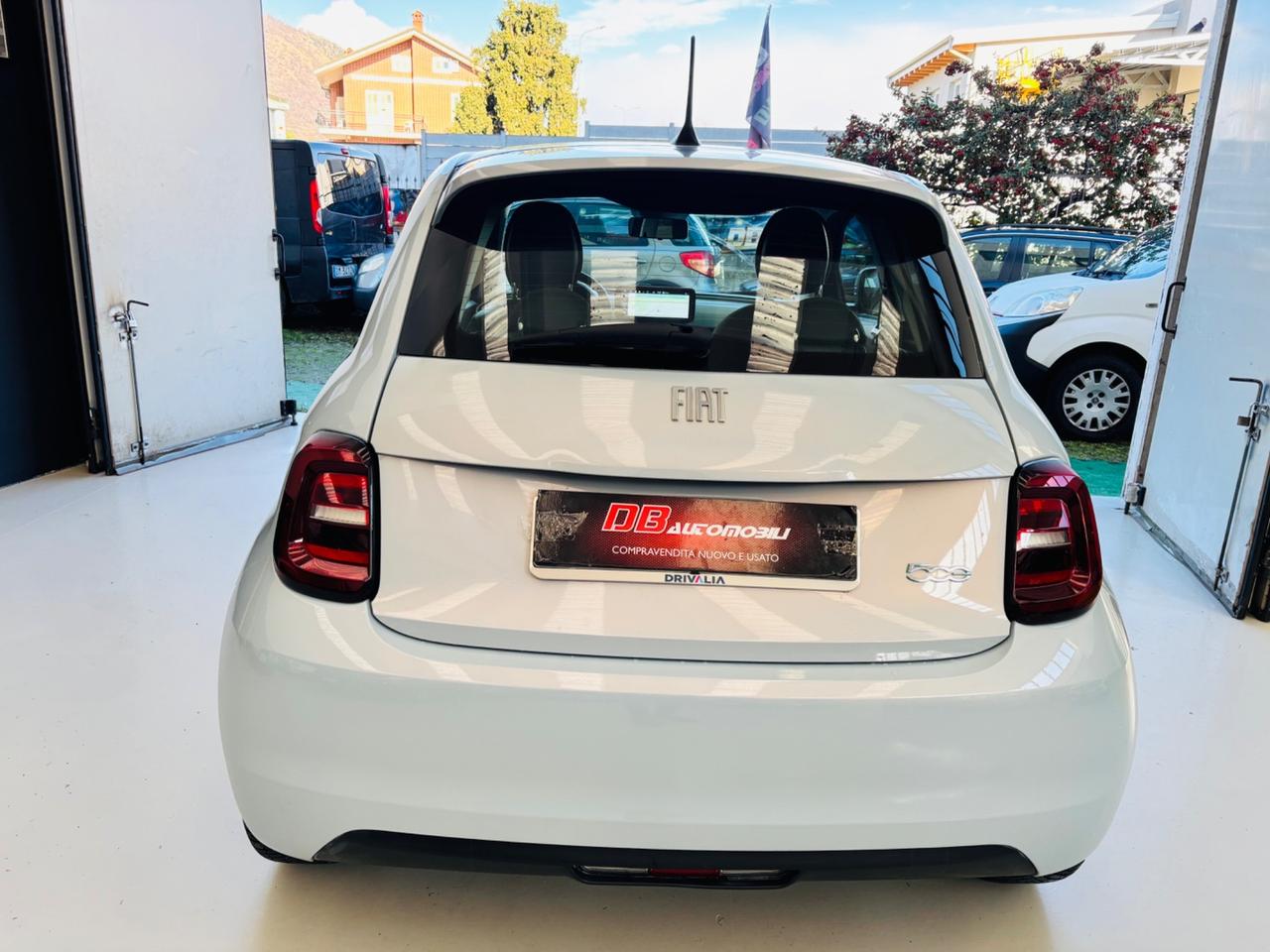 Fiat 500 500e Berlina 42 kWh La Prima