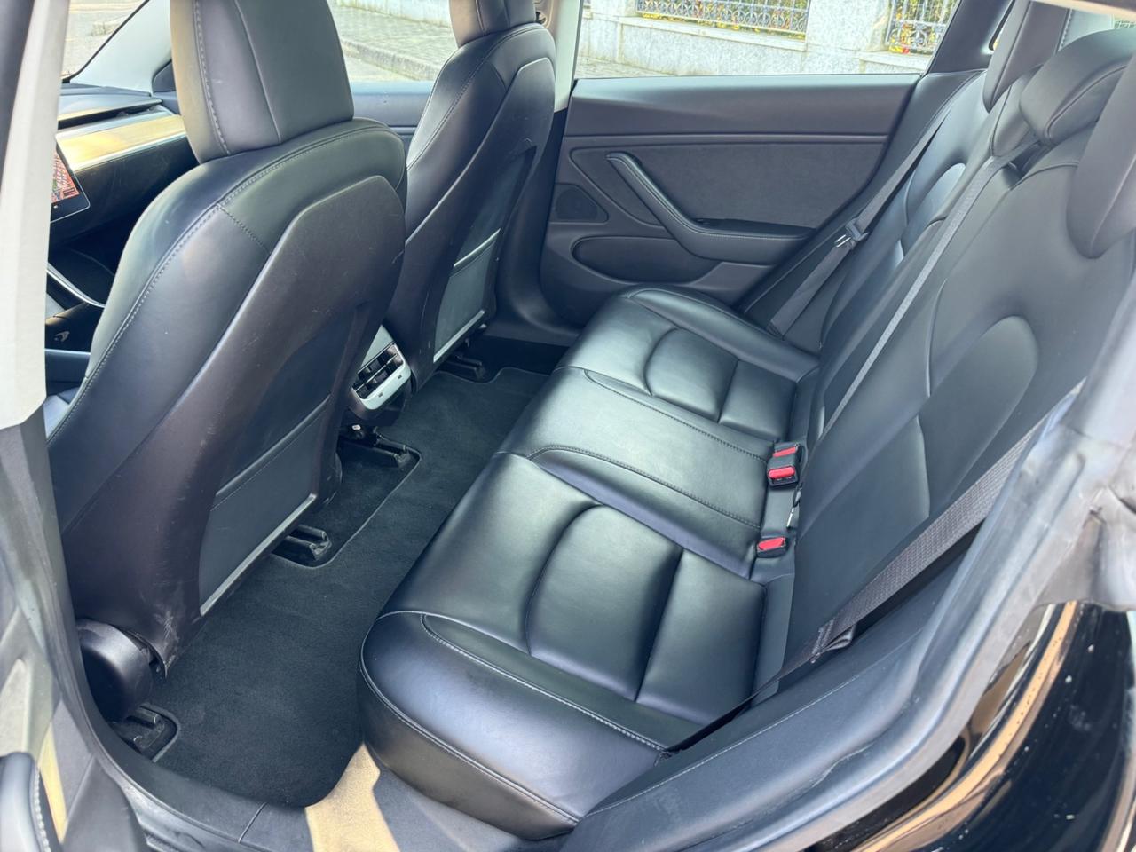 Tesla Model 3 Long Range Dual Motor AWD