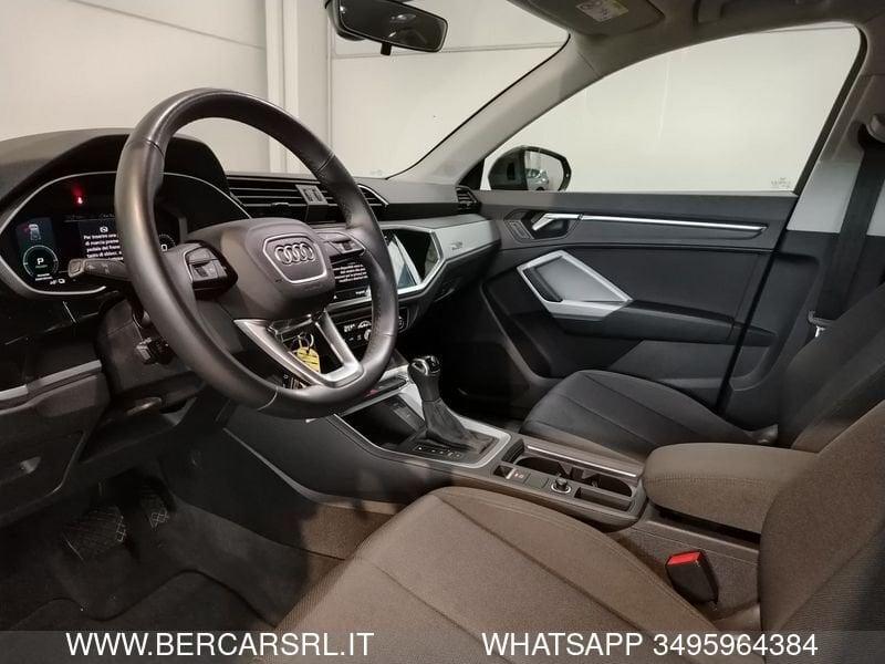 Audi Q3 45 TFSI e S tronic Business