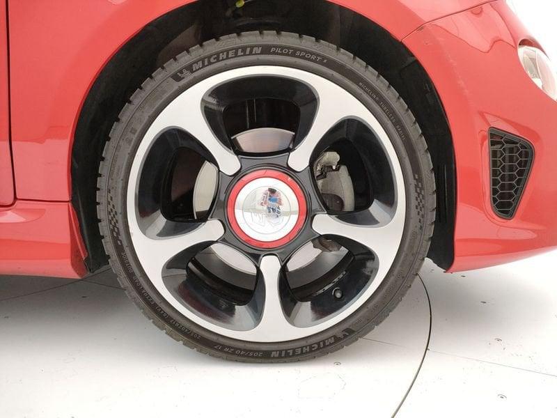 Abarth 500 1.4 T-Jet 595 145cv