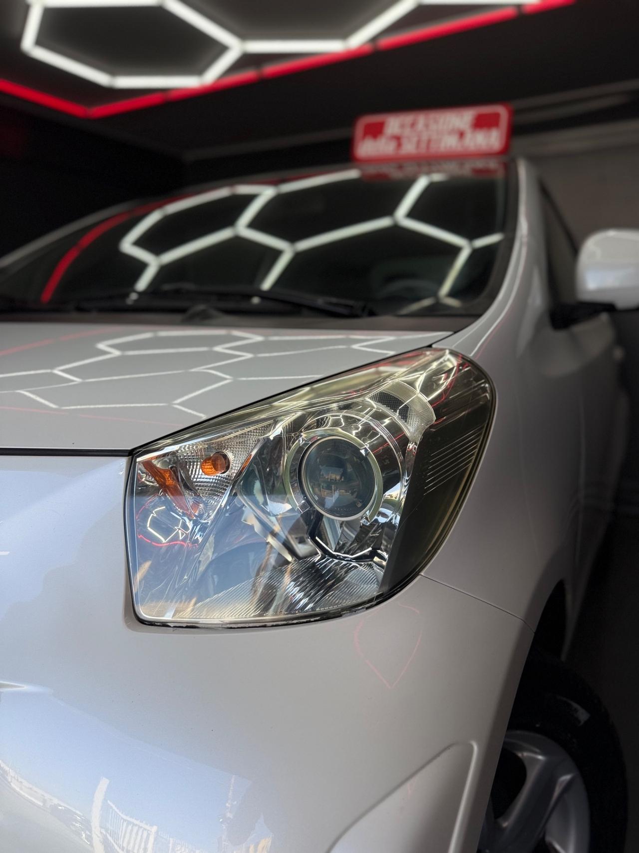 Toyota iQ 1.0 Benzina Sol 10/2010 NUOVA