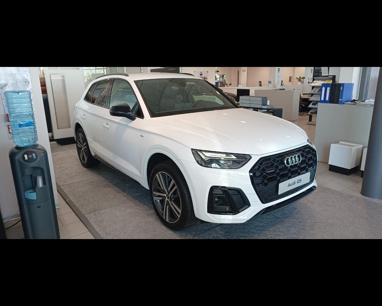 AUDI Q5 55 TFSIe S-TRONIC QUATTRO S-LINE PLUS