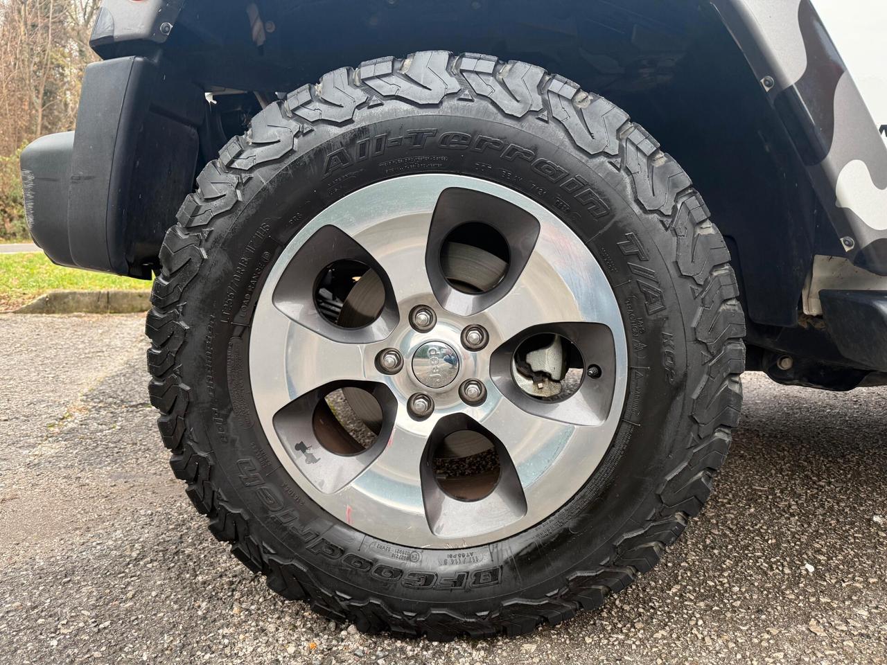 Jeep Wrangler Unlimited 2.8 CRD Sahara Auto JKU CON SOFT TOP