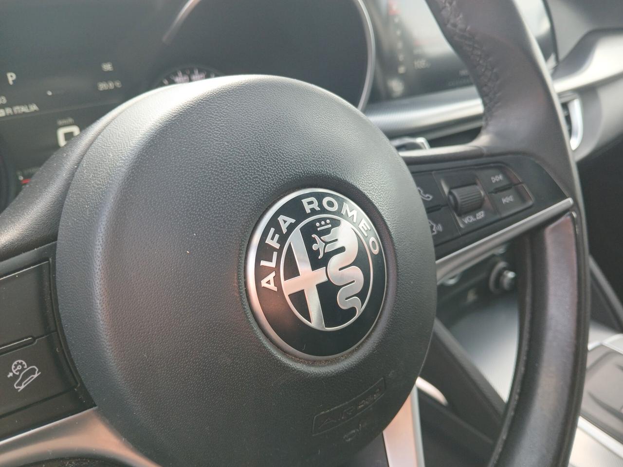 Alfa Romeo Stelvio 2.2 Turbodiesel 180 CV AT8 RWD Executive