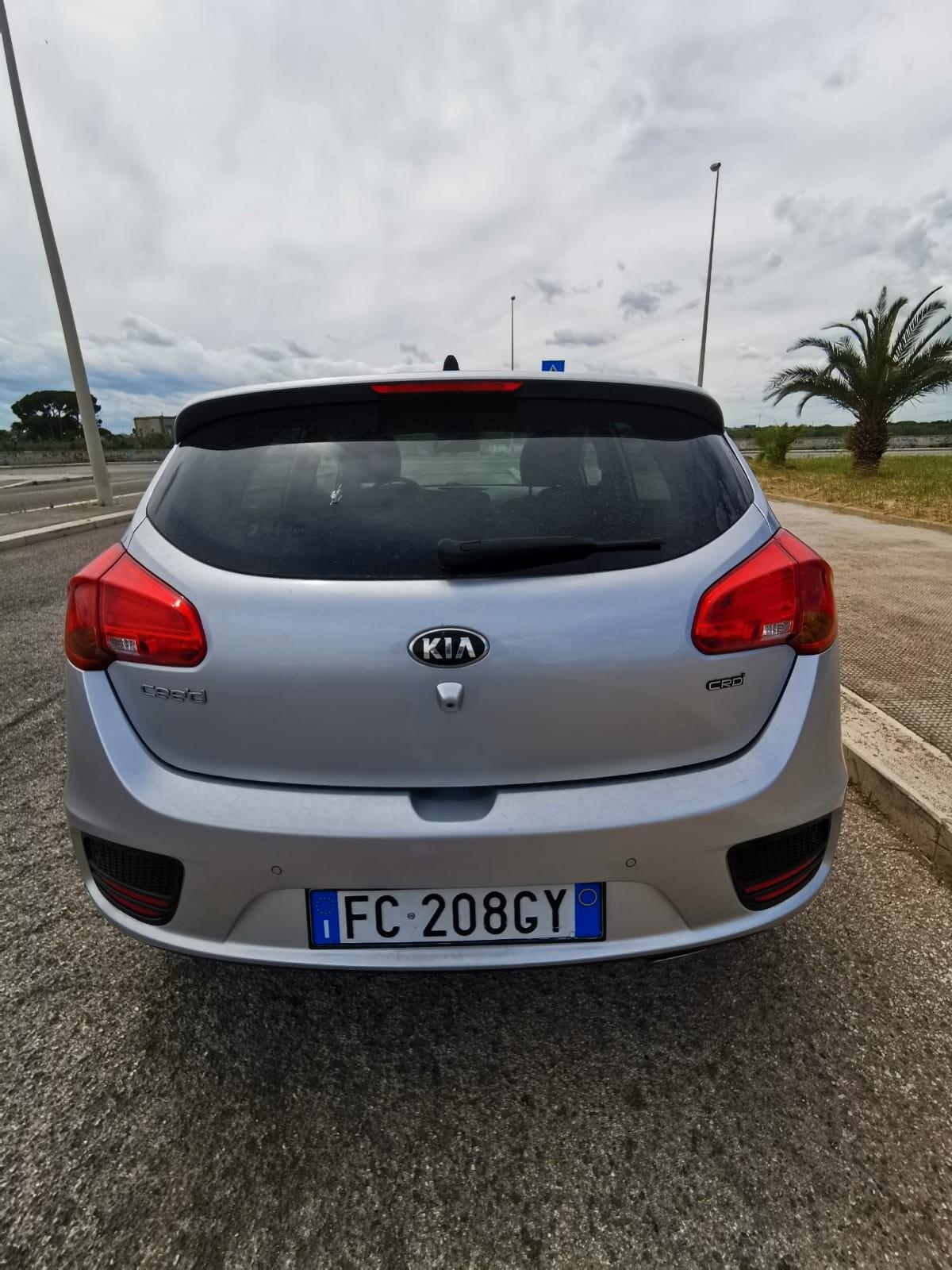 Kia Ceed cee'd 1.6 CRDi 110 CV 5P. Cool 2016