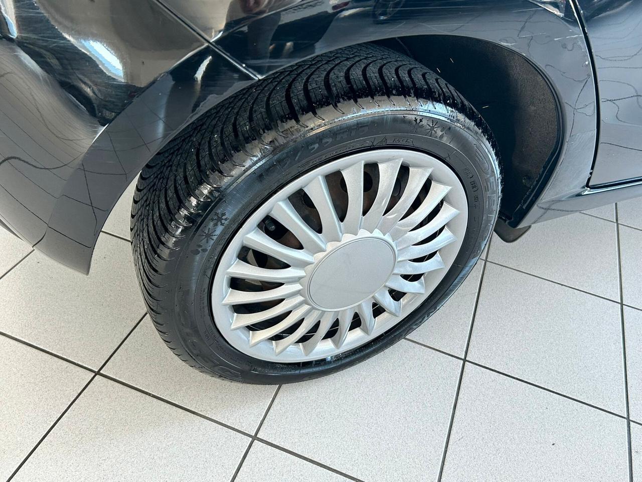 Mazda 2 1.3B X NEOPATENTATI 2008