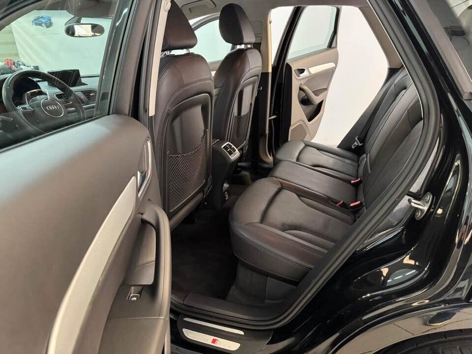 Audi Q3 2.0 TDI 140/CV S-Line 2014