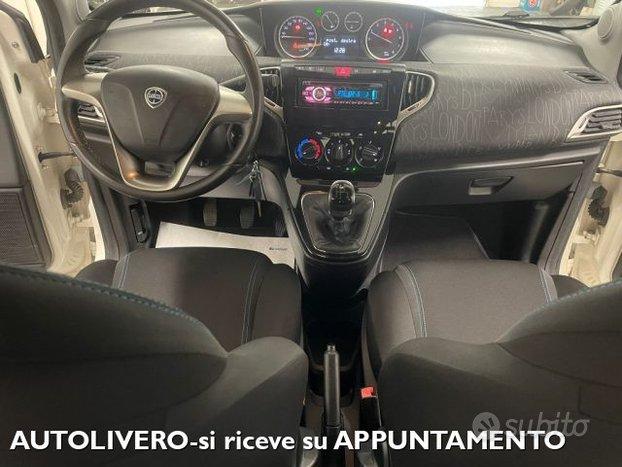 LANCIA Ypsilon 1.2 69 CV 5 porte BICOLOR-UNIPRO