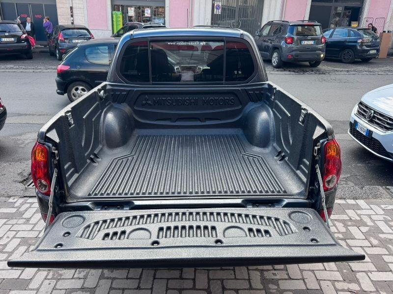 Mitsubishi L200 2.5 DI-D/136CV Double Cab Invite