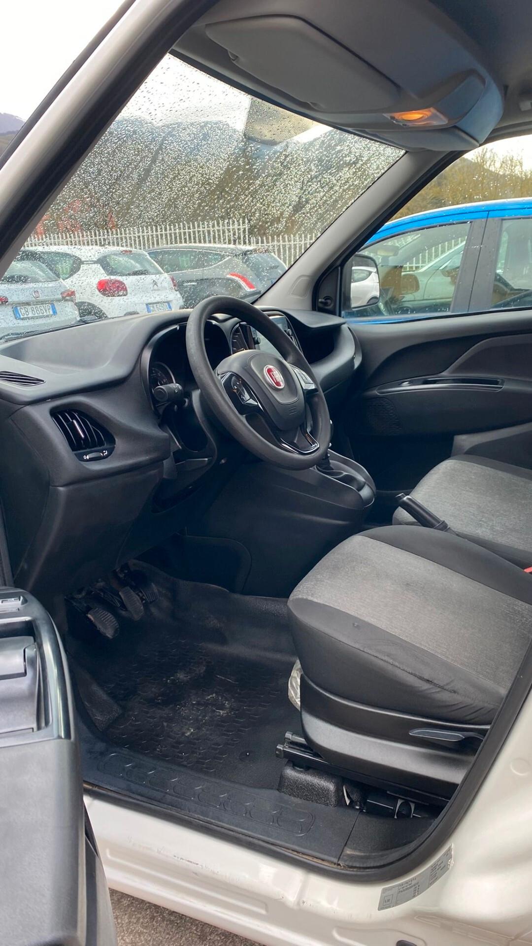 Fiat Doblo' 1.6 mjet 120 cv Lounge 3 POSTI