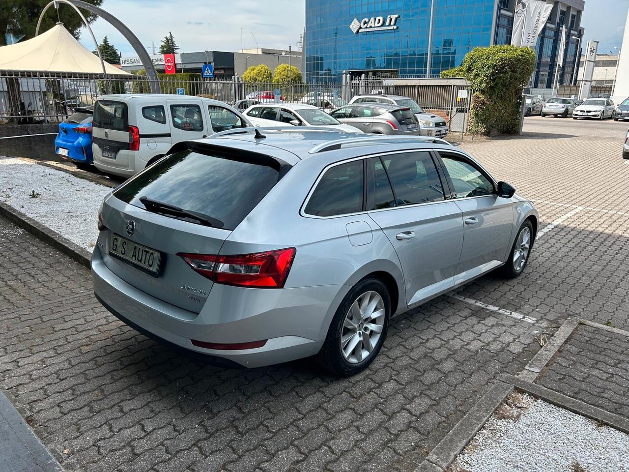 Skoda Superb Wagon 2.0 tdi 4x4 190cv dsg GRANDINATA