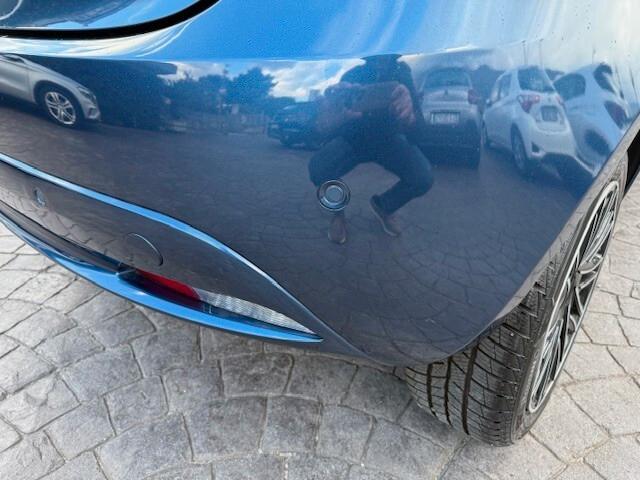 Lancia Ypsilon 1.0 FireFly 5 porte S&S Hybrid Ecochic Gold