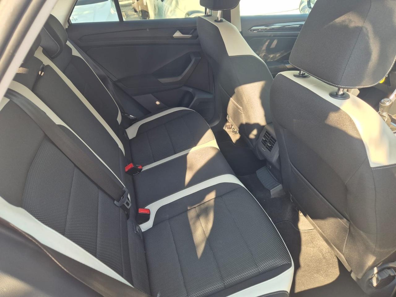 VW T-ROC 1.6 TDI 116CV ADVANCED FULL OPT 90.000KM