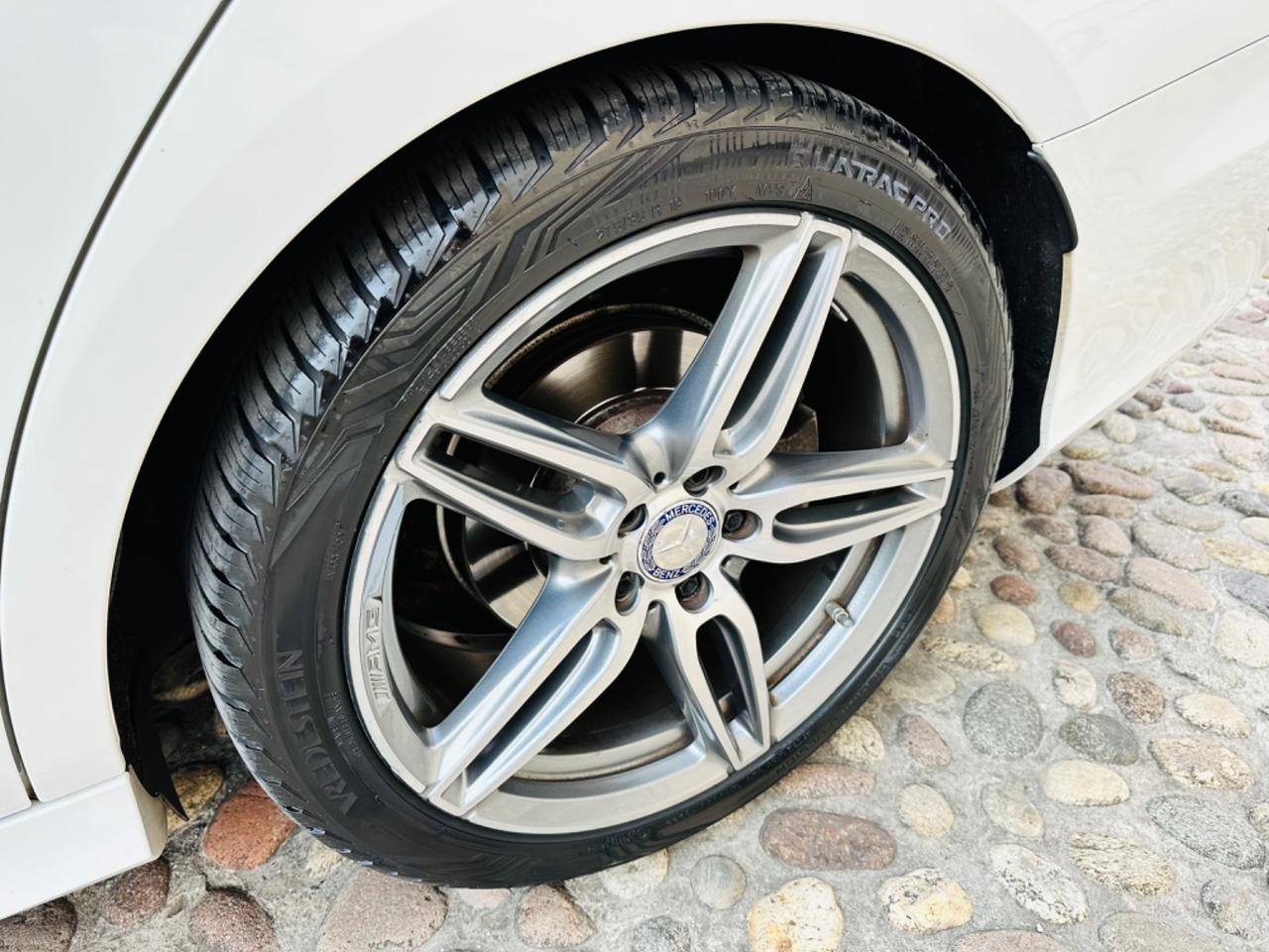 Mercedes-Benz E 220d AMG ADAS 9G