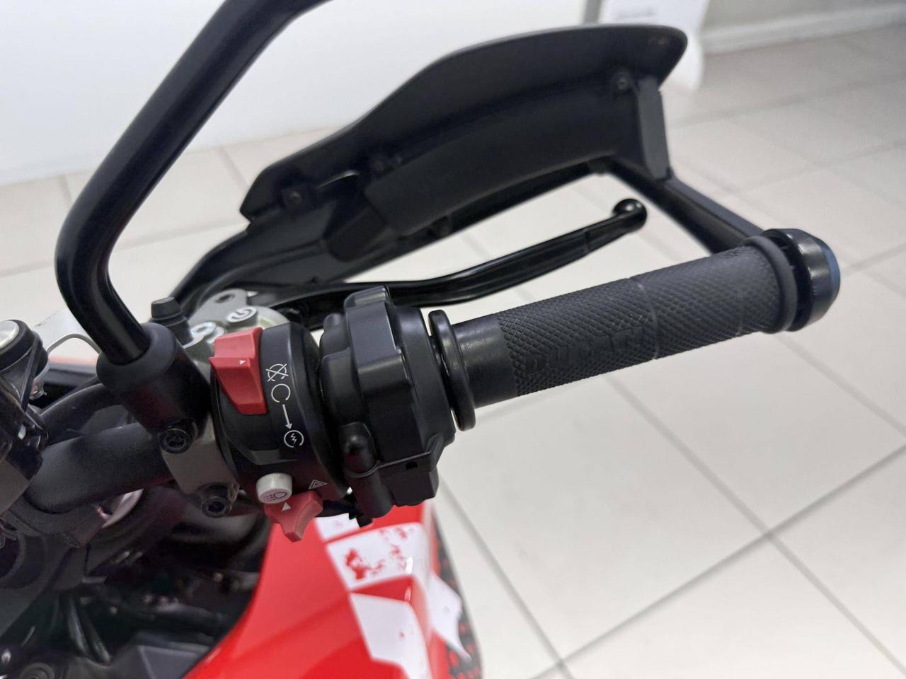 DUCATI Hypermotard 950 RVE 64kW