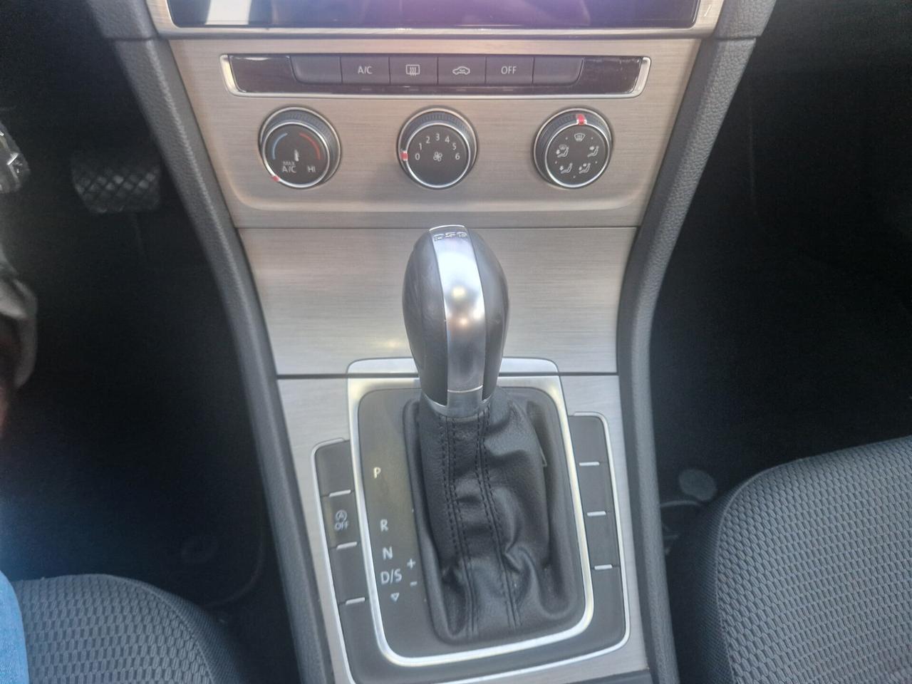 Volkswagen Golf 1.6 TDI Automatica - 2014