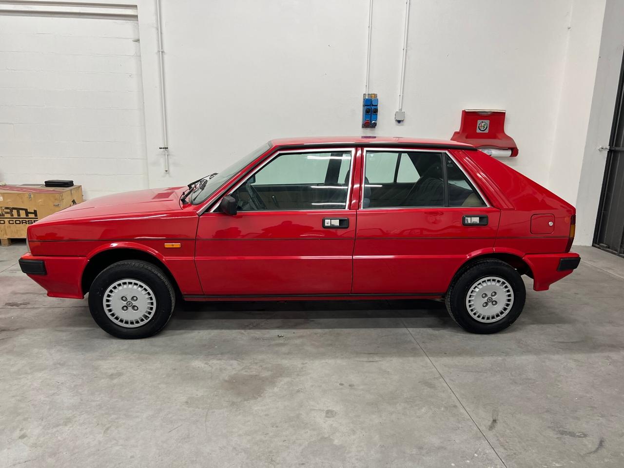 lancia delta rosso monza unicoproprietario