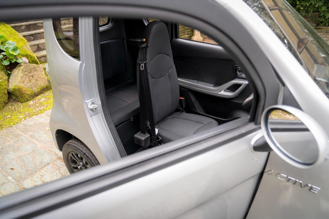 CabinACTIVE | Veicolo elettrico senza patente