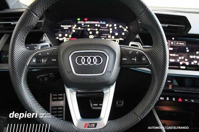 Audi RS3 Sportback Sportback TFSI quattro S tronic