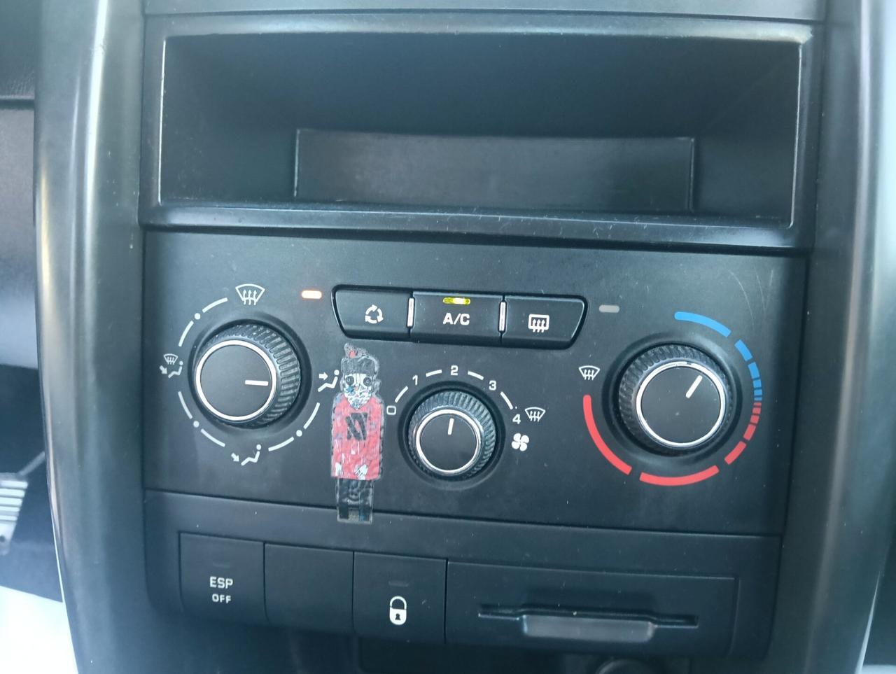 Peugeot 207 1.4 Marciante / Motore da rivedere consumo d'olio