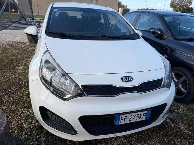KIA Rio 1.1 CRDi WGT 5p. EX senza nessun lavoro da fare
