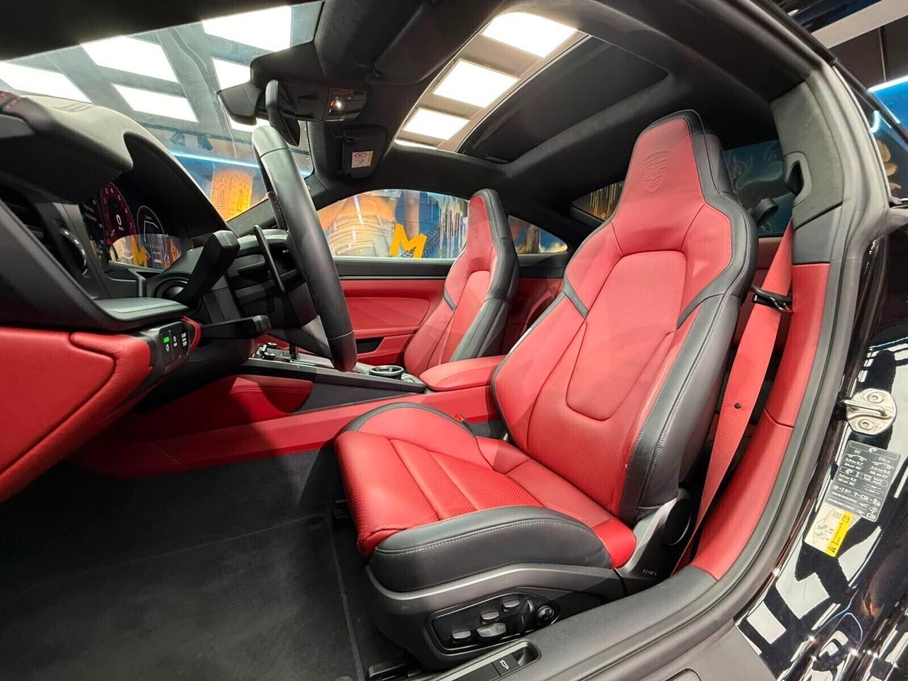 Porsche 911 Carrera GTS (283)