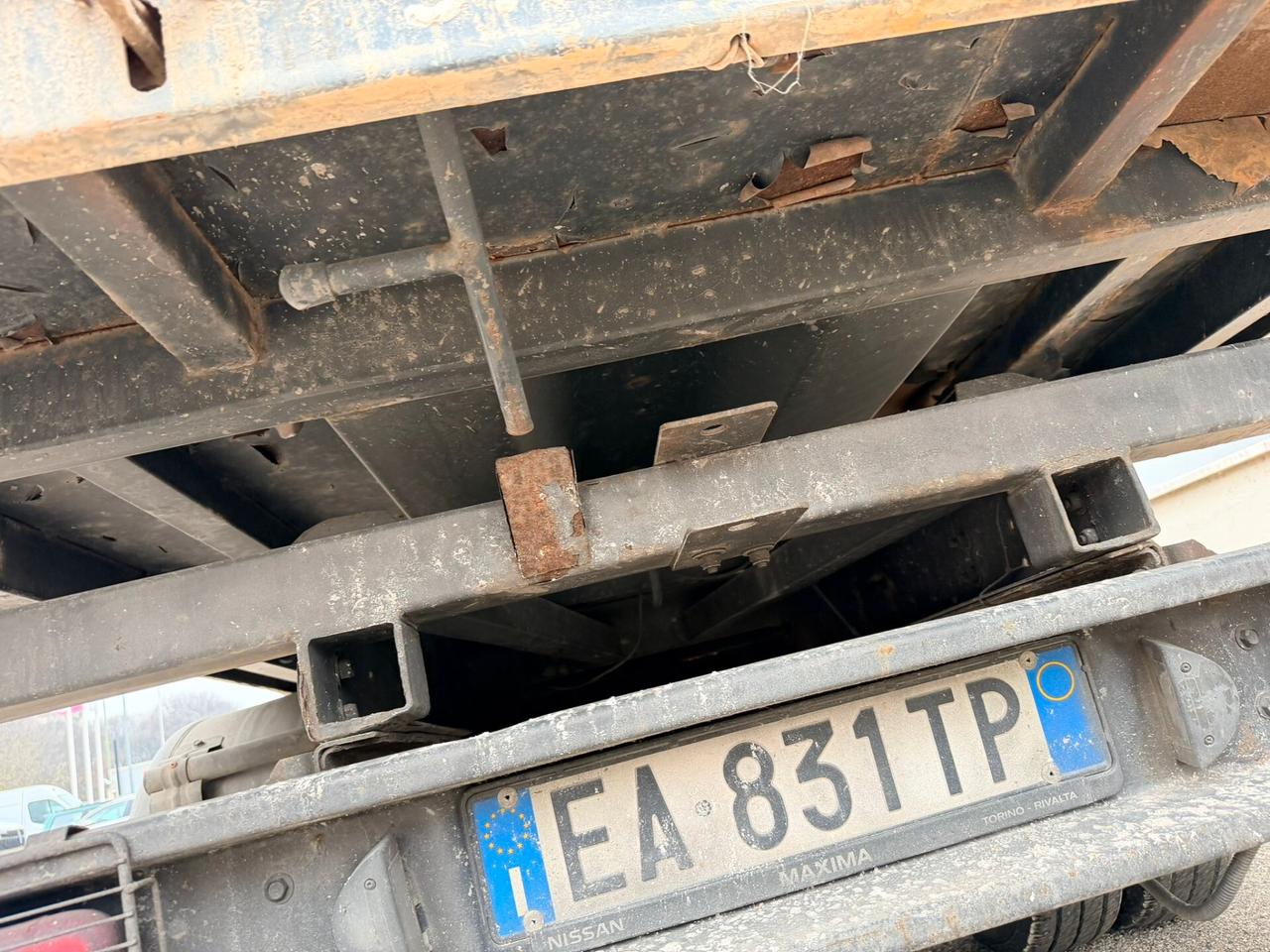 CABSTAR GRU E RIBALTABILE MOTORE ROTTO