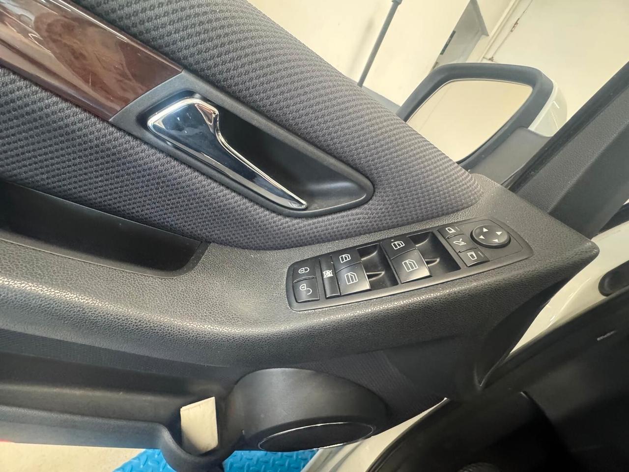 Peugeot 208 PureTech 100 Stop&Start 5 porte Allure pack vision navigatore