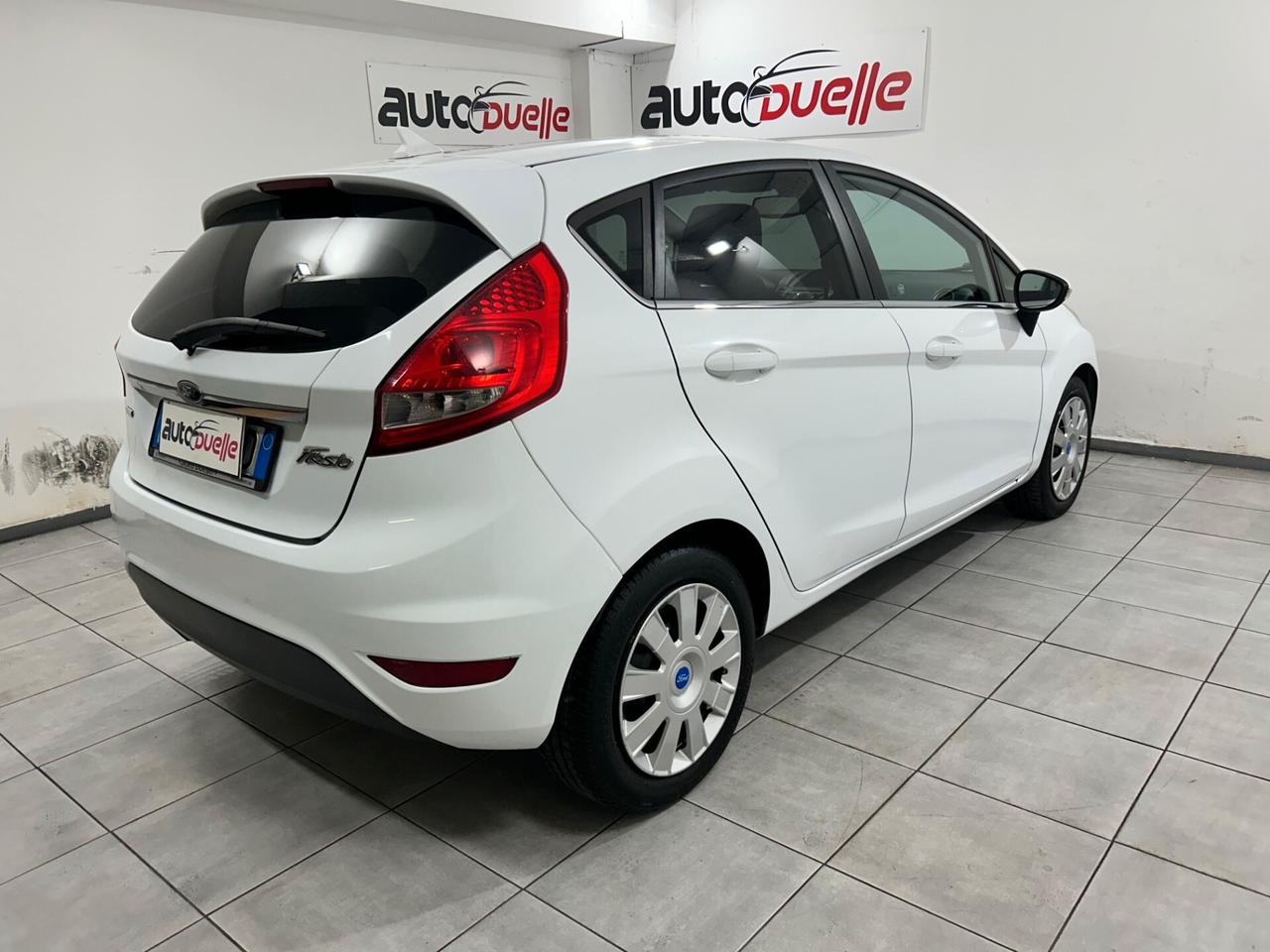 Ford Fiesta 1.4 TDCi 68CV 5 porte Titanium