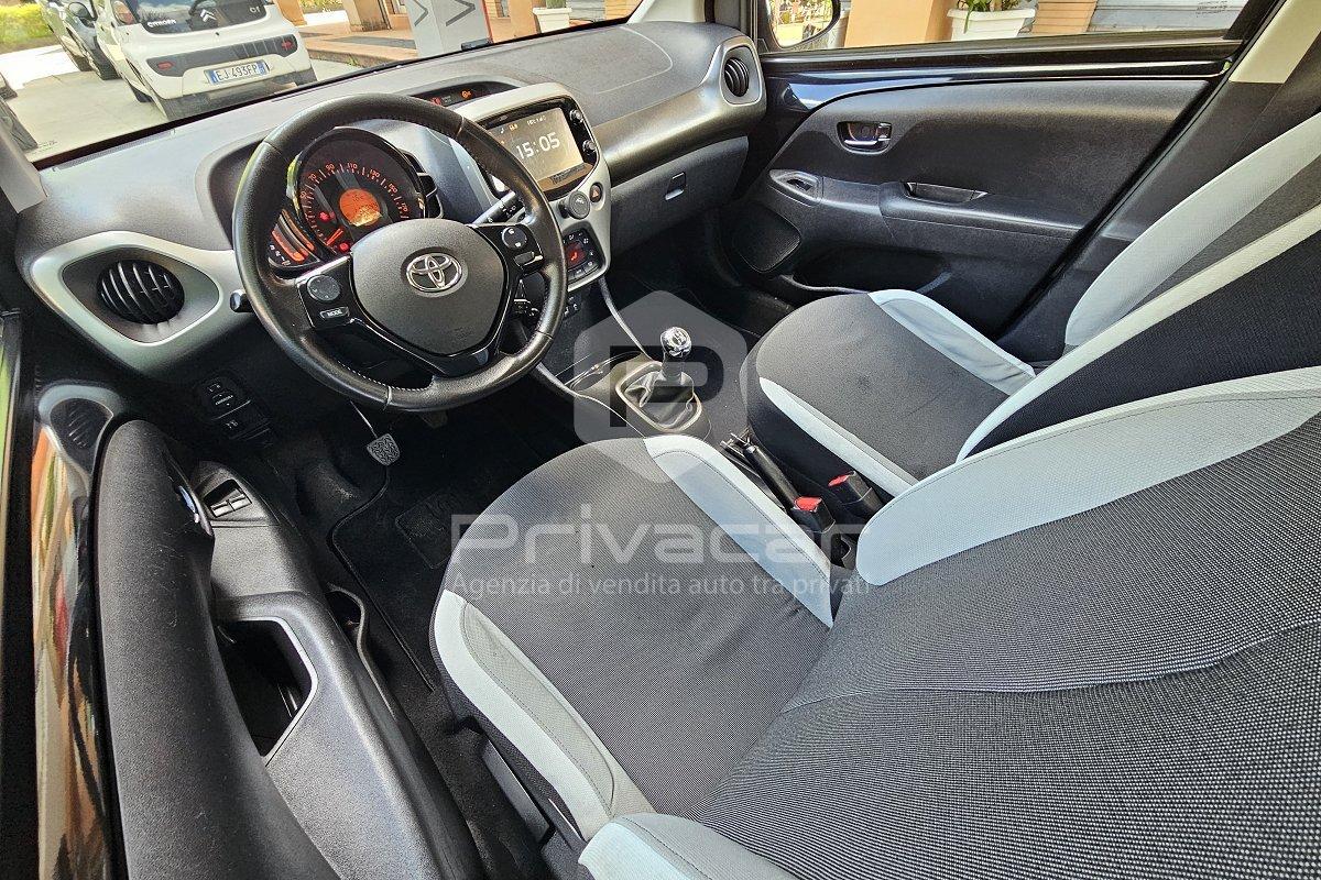 TOYOTA Aygo 1.0 VVT-i 69 CV 5 porte x-play