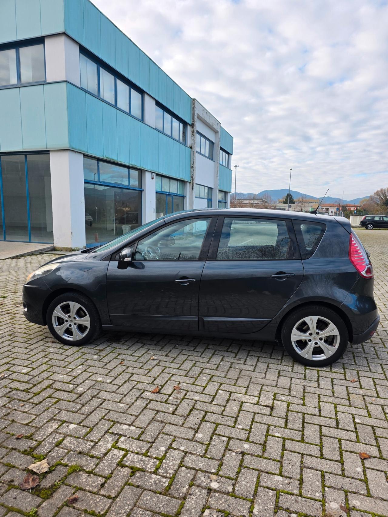 Renault Scenic Scénic X-Mod 1.5 dCi 110CV Luxe