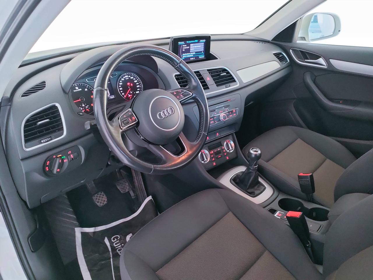 AUDI Q3 I 2011 - Q3 2.0 tdi Business Plus 140cv