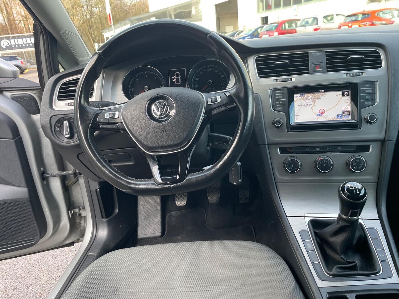 Volkswagen Golf 1.6 TDI 5p.*Navi*Neopatentati*Cerchi*