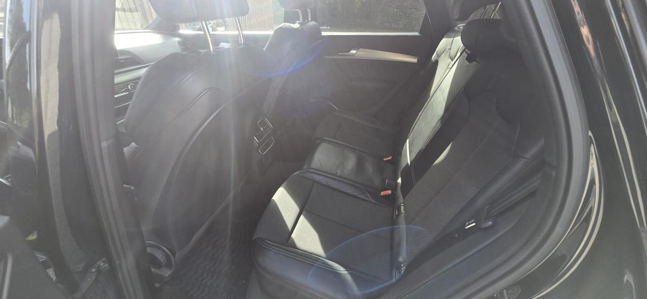 Audi Q5 2.0 TDI 190 CV quattro S tronic s-line interno esterno