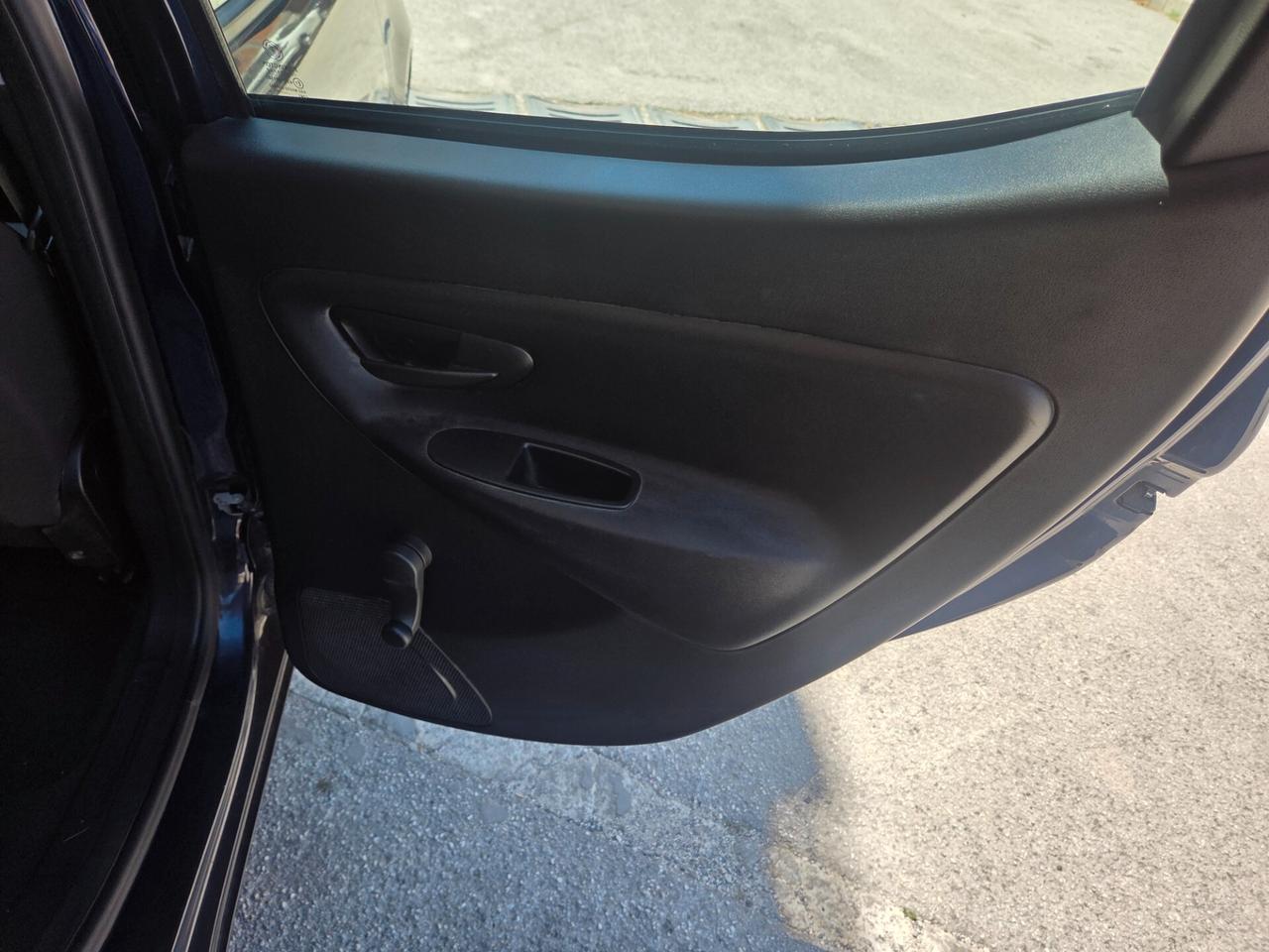LANCIA YPSILON 1.2 BENZINA ANNO 2020 KM80000 CERT