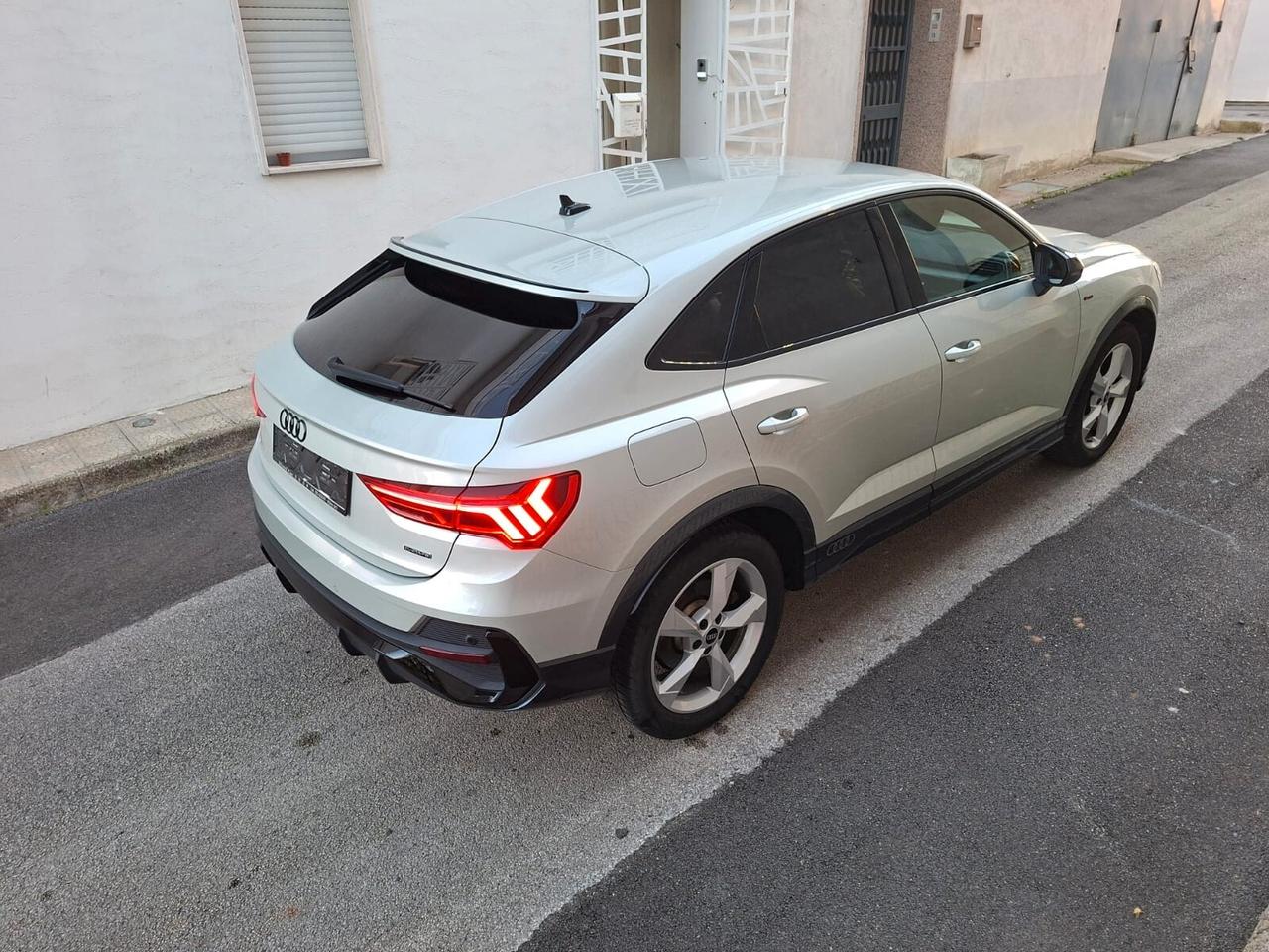 Audi Q3 45 TFSI quattro S tronic line edition