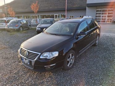 VOLKSWAGEN Passat 2.0 16V TDI 4mot. Var. Highline 4x4