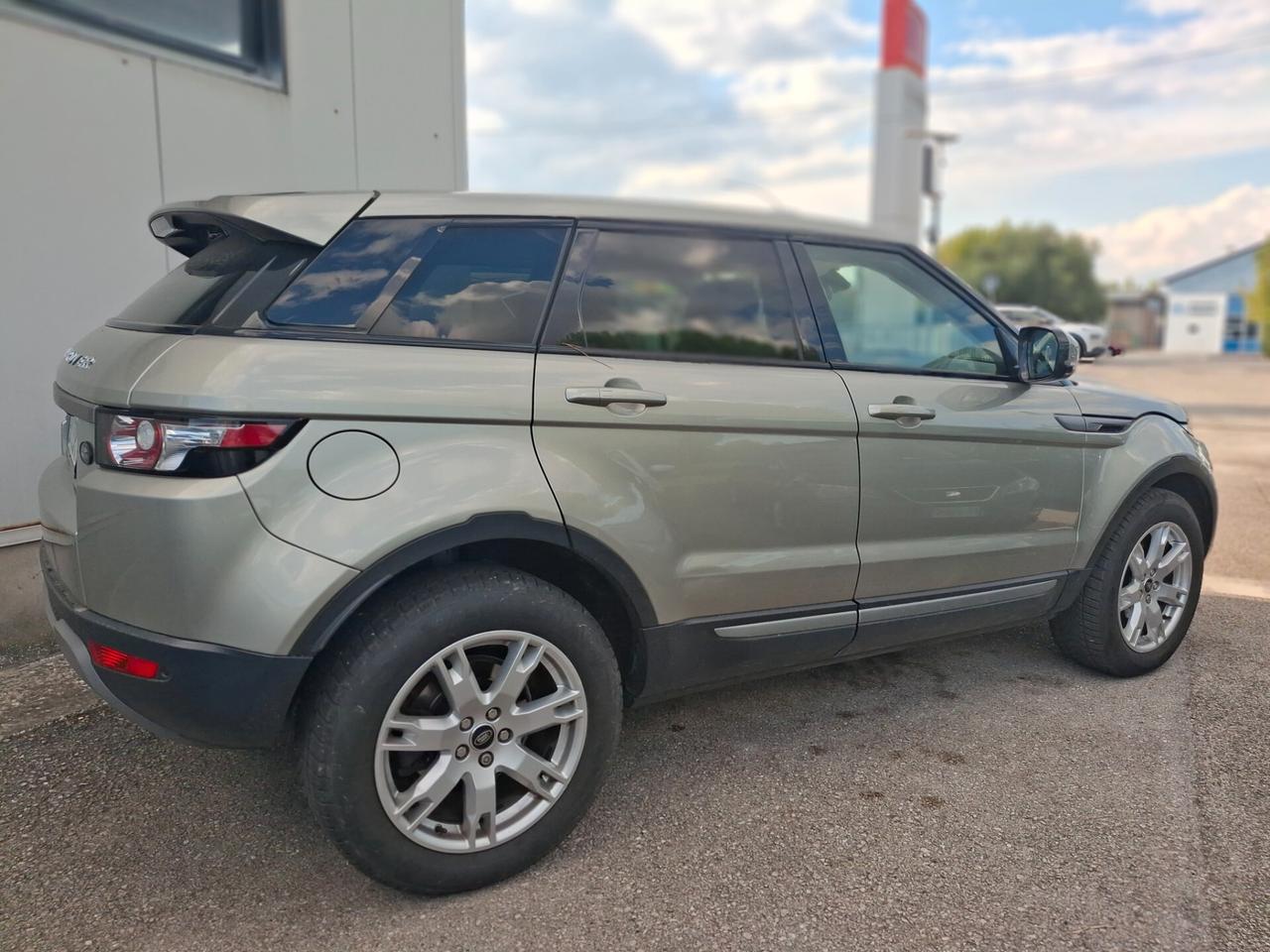 Land Rover Range Evoque 2.2 TD4 5p. Dynamic