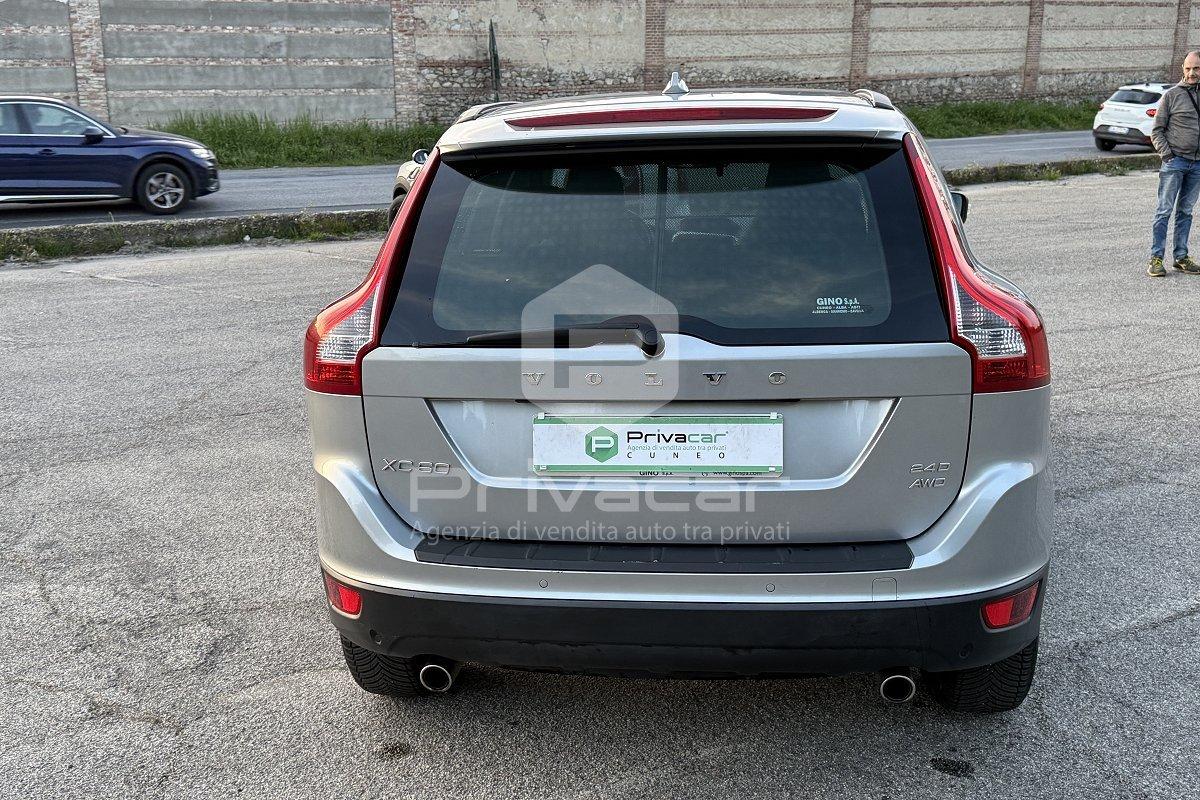 VOLVO XC60 2.4 D 163 CV AWD Geartronic Momentum