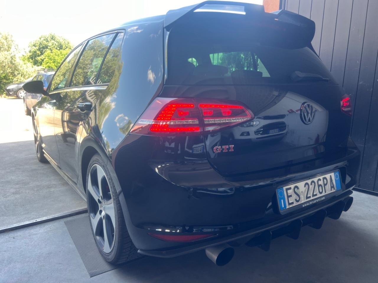 Volkswagen Golf GTI Golf GTI 2.0 TSI DSG 5p. BlueMotion Technology