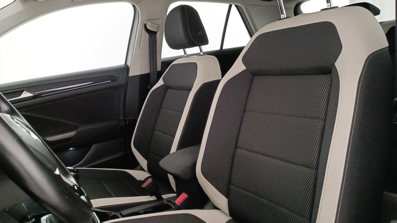 VOLKSWAGEN T-Roc 1.0 tsi Advanced