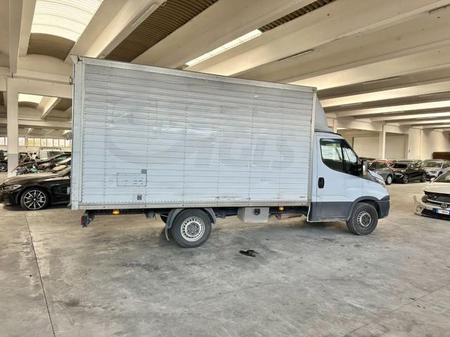 IVECO Daily 35S12 2.3 116CV HPT PL CABINATO CAMBIO MANUALE