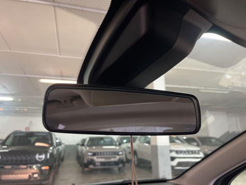 Citroën C3 1.2 PURETECH SHINE S&S 110CV EAT6 MY18