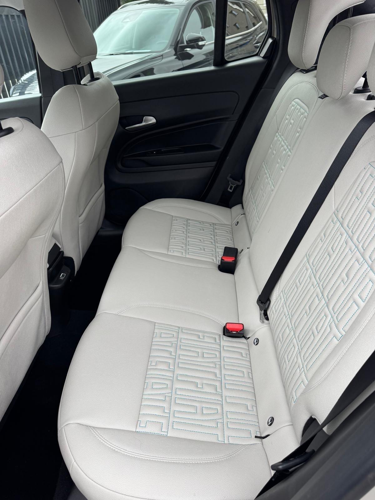 Fiat 600 HYBRID LA PRIMA