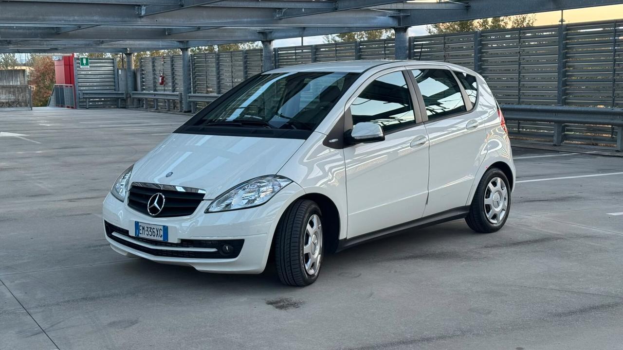Mercedes-benz A 160 CDI BlueEFFICIENCY Executive