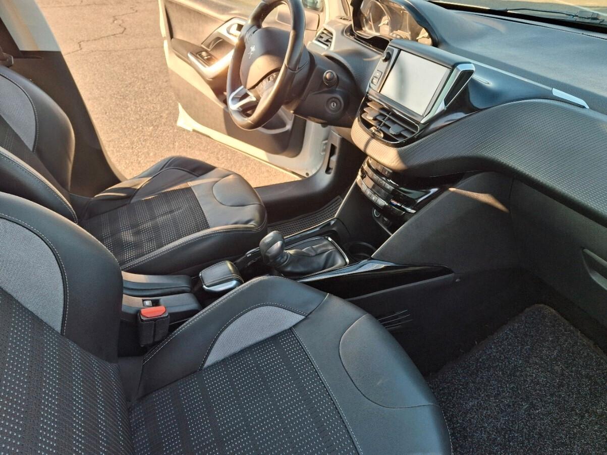 Peugeot 2008 1.6 e-HDi 92 CV Stop&Start Allure