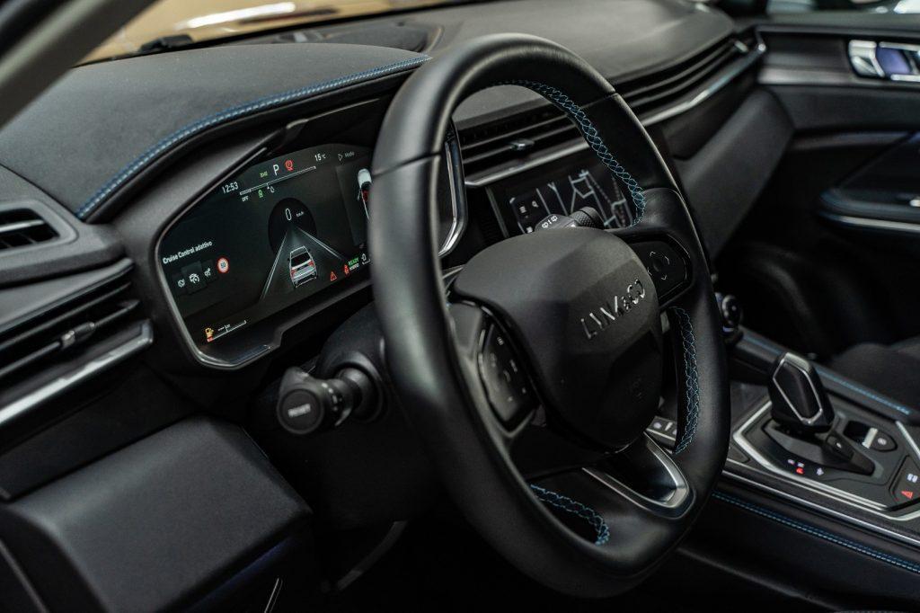 LYNK & CO 01 PHEV