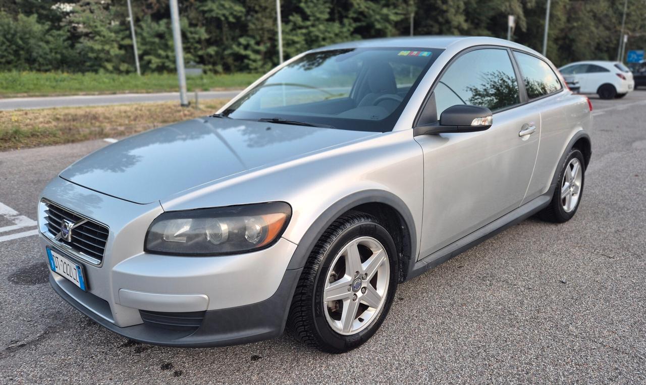Volvo C30 1.6 Momentum