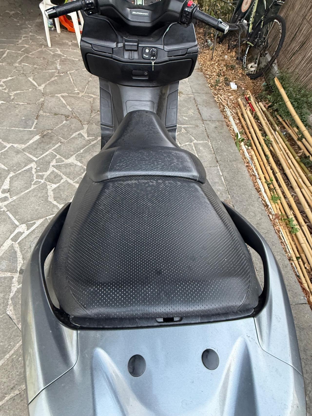 Suzuki Burgman 400 Manopole riscaldate
