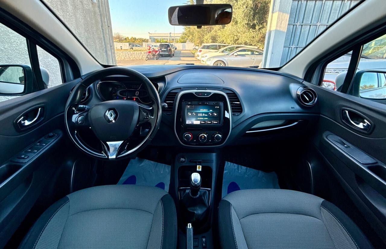 Renault Captur 1.5 dCi 8V 90 CV,Radio Touch Screen,KEYLESS,comandi al volante,cerchi in lega,Sensori di parcheggio,ecc,